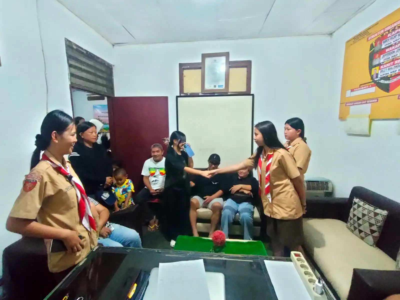 Perkelahian Antar Siswa Sma Negeri 1 Langowan Berhasil Dislesaikan Melalui Problem Solving Di Polsek Langowan
